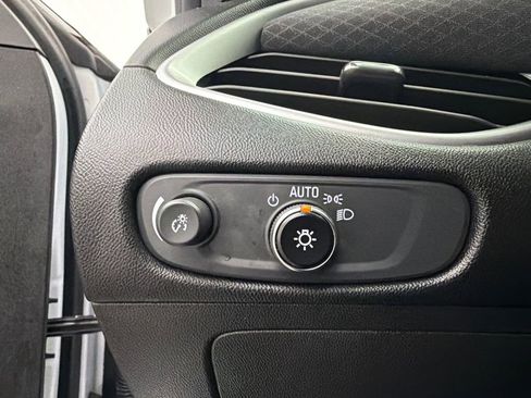 Used 2023 Chevrolet Malibu LT image 30