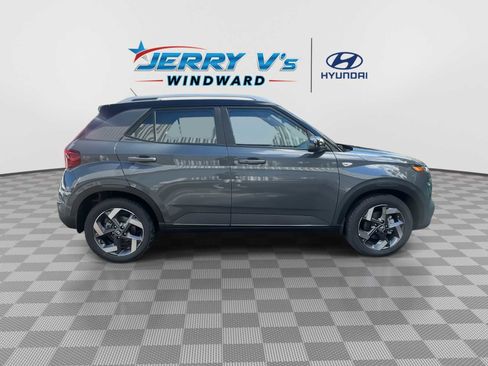 New 2026 Hyundai Venue SEL image 9