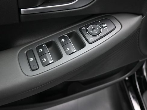 Used 2020 Hyundai Sonata SE w/ Cargo Package FWD image 11