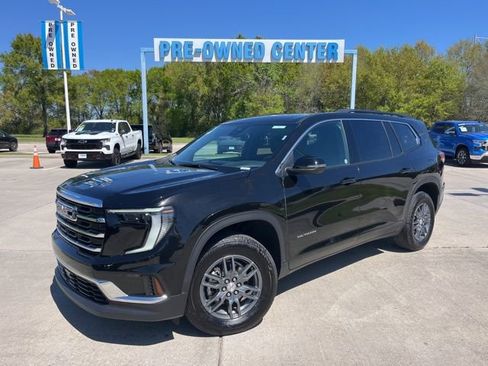 Used 2025 GMC Acadia Elevation image 2