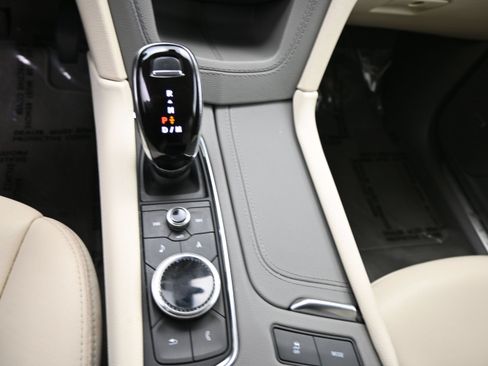 Used 2023 Cadillac XT5 Premium Luxury AWD/4WD image 19