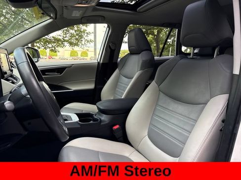 Used 2020 Toyota RAV4 XLE Premium AWD/4WD image 14