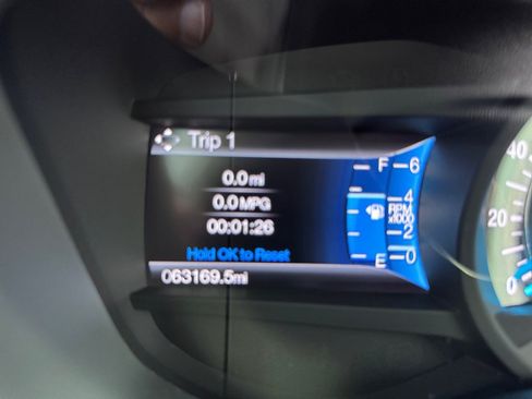 Used 2017 Ford Fusion Titanium FWD image 11