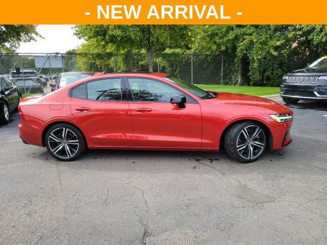 Used 2019 Volvo S60 T6 R-Design AWD/4WD image 2