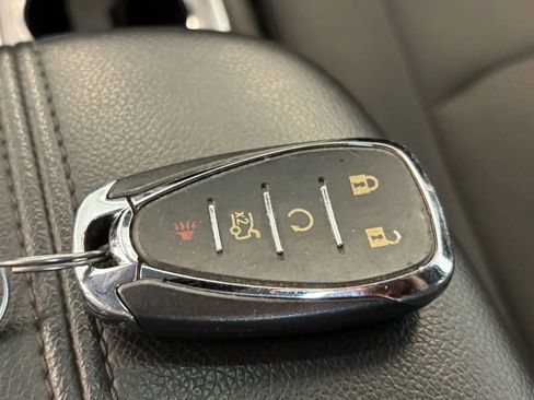 Used 2022 Chevrolet Malibu LT FWD image 48