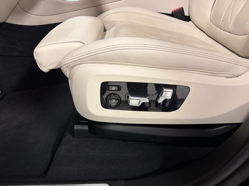 Certified 2025 BMW X5 sDrive40i w/ M Sport Package RWD image 14