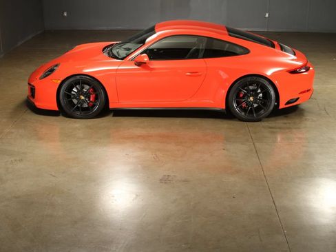 Used 2017 Porsche 911 Carrera GTS RWD image 16