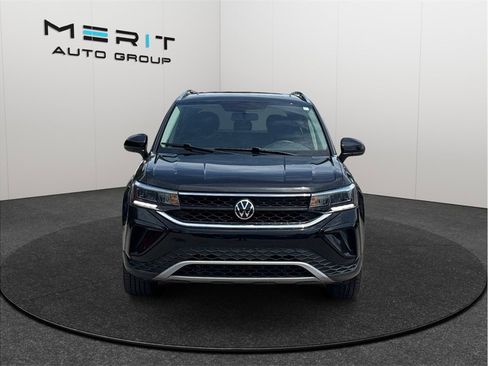 Used 2022 Volkswagen Taos SE image 3