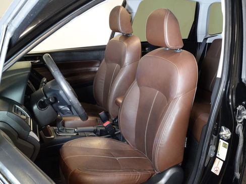 Used 2018 Subaru Forester 2.5i Touring AWD/4WD image 10
