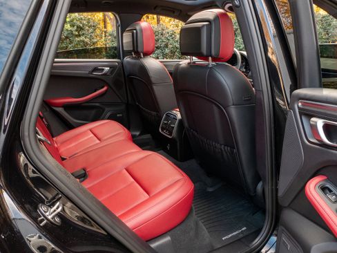 Used 2023 Porsche Macan GTS image 41