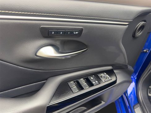 Used 2022 Lexus ES 350 F Sport image 32