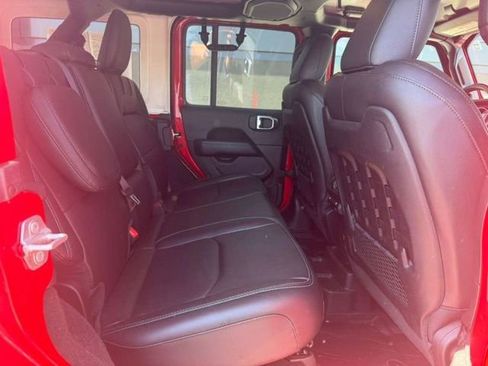 Used 2023 Jeep Wrangler Unlimited Rubicon 4xe w/ Steel Bumper Group AWD/4WD image 10