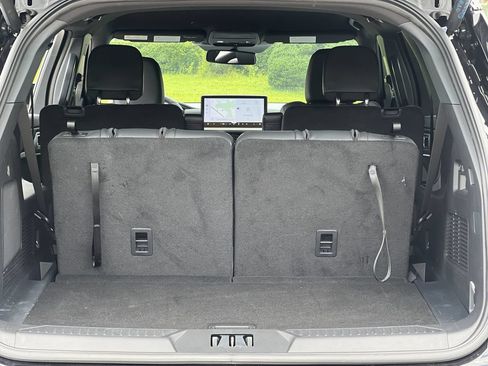 New 2026 Ford Explorer ST-Line w/ ST-Line Street Pack RWD image 19