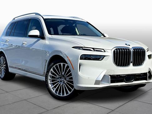 Used 2026 BMW X7 xDrive40i image 2
