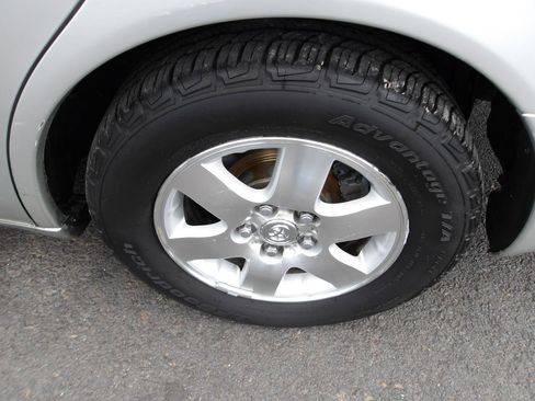 Used 2002 Toyota Avalon XL FWD image 21