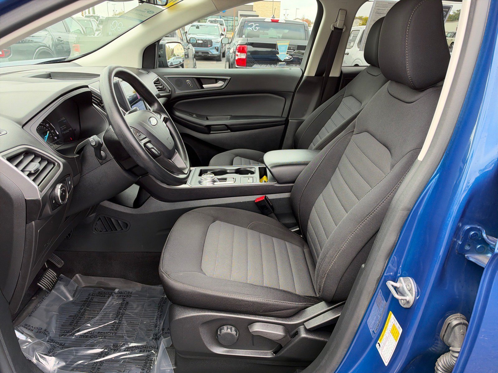 Certified 2024 Ford Edge SE w/ Black Appearance Package AWD/4WD image 6