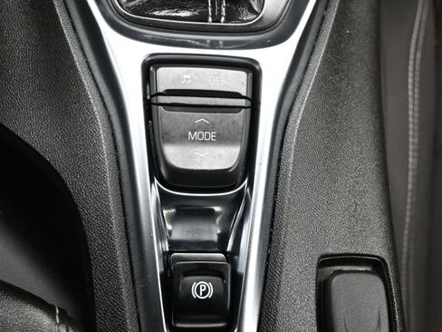 Used 2023 Chevrolet Camaro LT RWD image 25