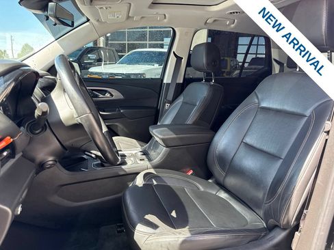 Used 2021 Chevrolet Traverse Premier w/ Redline Edition AWD/4WD image 17