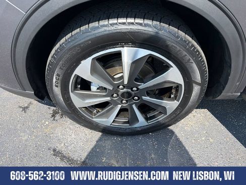 Used 2023 Ford Escape Platinum AWD/4WD image 26