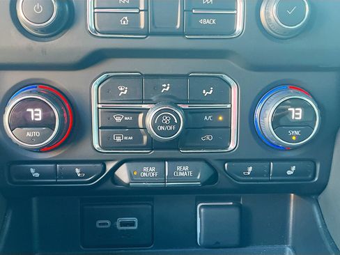 Used 2023 Chevrolet Tahoe LT w/ Luxury Package image 16