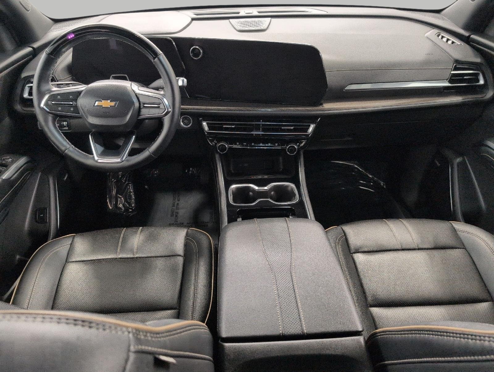 Used 2026 Chevrolet Traverse High Country w/ LPO, Floor Liner Package AWD/4WD image 4