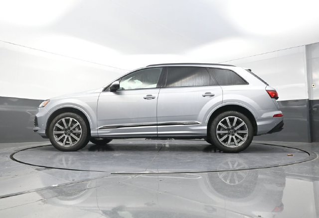 Used 2022 Audi Q7 2.0T Premium Plus w/ Premium Plus Package AWD/4WD image 34