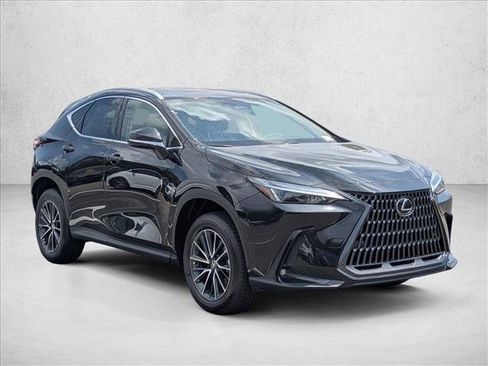 Used 2025 Lexus NX 250 FWD w/ Towing Package (2000 Lbs) image 6