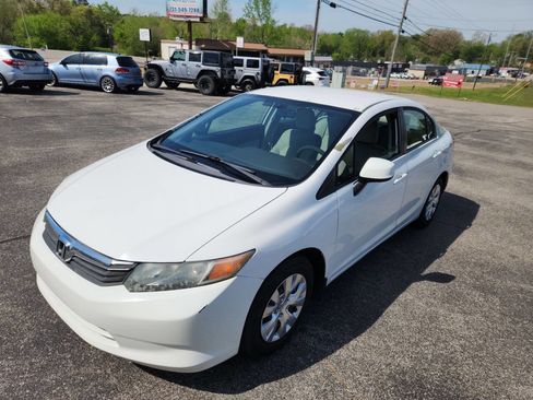 Used 2012 Honda Civic LX image 4