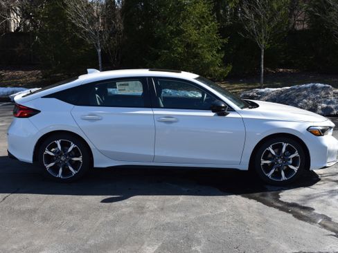 New 2026 Honda Civic Sport Touring image 9