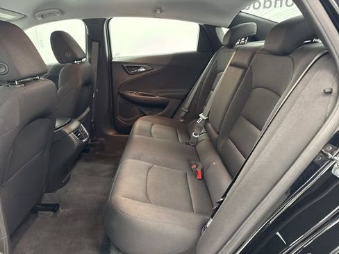 Used 2025 Chevrolet Malibu LT image 24