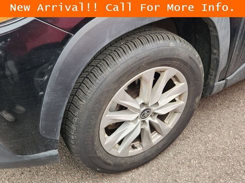 Used 2022 Toyota Corolla Cross LE image 10
