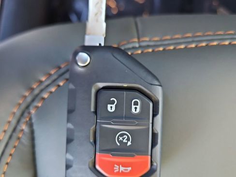 New 2026 Jeep Gladiator Mojave AWD/4WD image 32