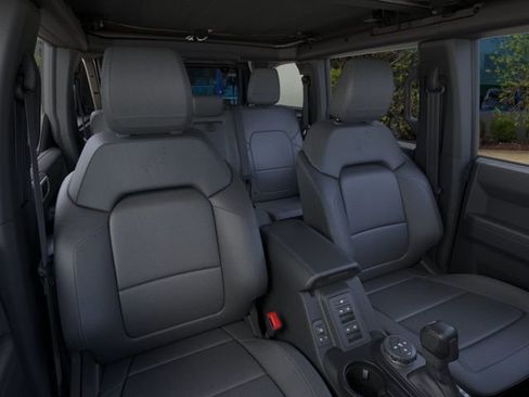 New 2025 Ford Bronco Outer Banks AWD/4WD image 11