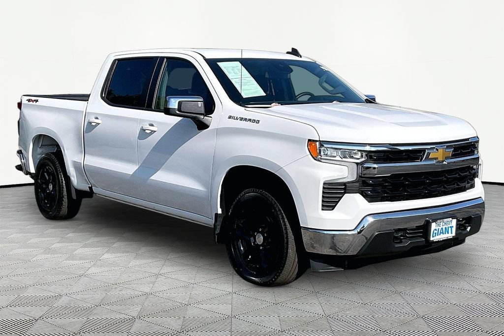 Used 2025 GMC Sierra 1500 Elevation AWD/4WD image 3