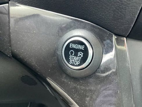 Used 2017 Ford Escape Titanium AWD/4WD image 34