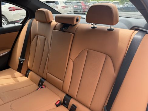 Certified 2025 BMW 330i xDrive Sedan AWD/4WD image 15