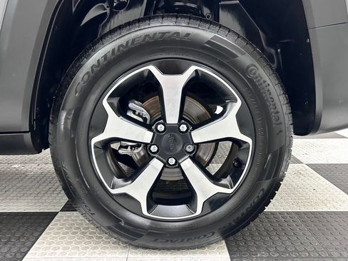 Certified 2022 Jeep Renegade Trailhawk w/ Sun/Sound Group AWD/4WD image 8
