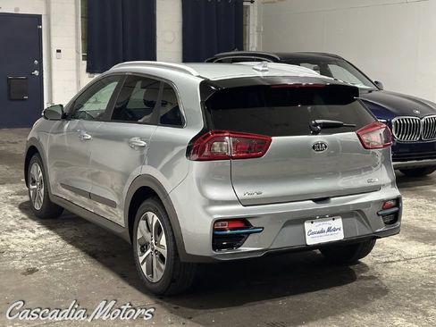 Used 2019 Kia Niro EX Premium w/ Cold Weather Package 1.0 FWD image 6