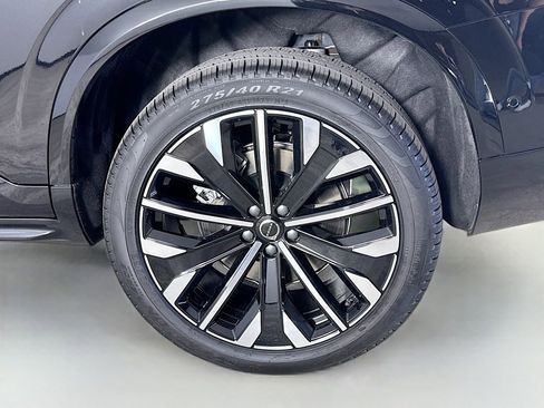 New 2026 Volvo XC90 B5 Plus w/ Protection Package AWD/4WD image 33