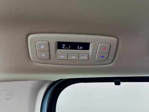 Used 2022 Kia Carnival SX Prestige FWD image 29