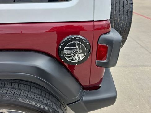 Used 2021 Jeep Wrangler Unlimited Islander image 8