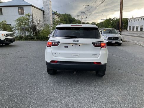 Used 2018 Jeep Compass Latitude AWD/4WD image 6