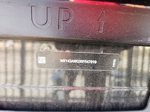 Certified 2024 BMW i4 eDrive35 w/ M Sport Package image 5