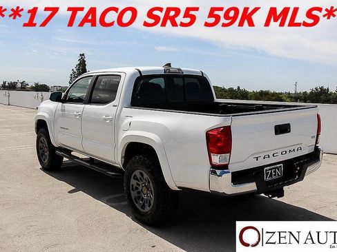 Used 2017 Toyota Tacoma SR5 w/ Tow Package RWD image 9
