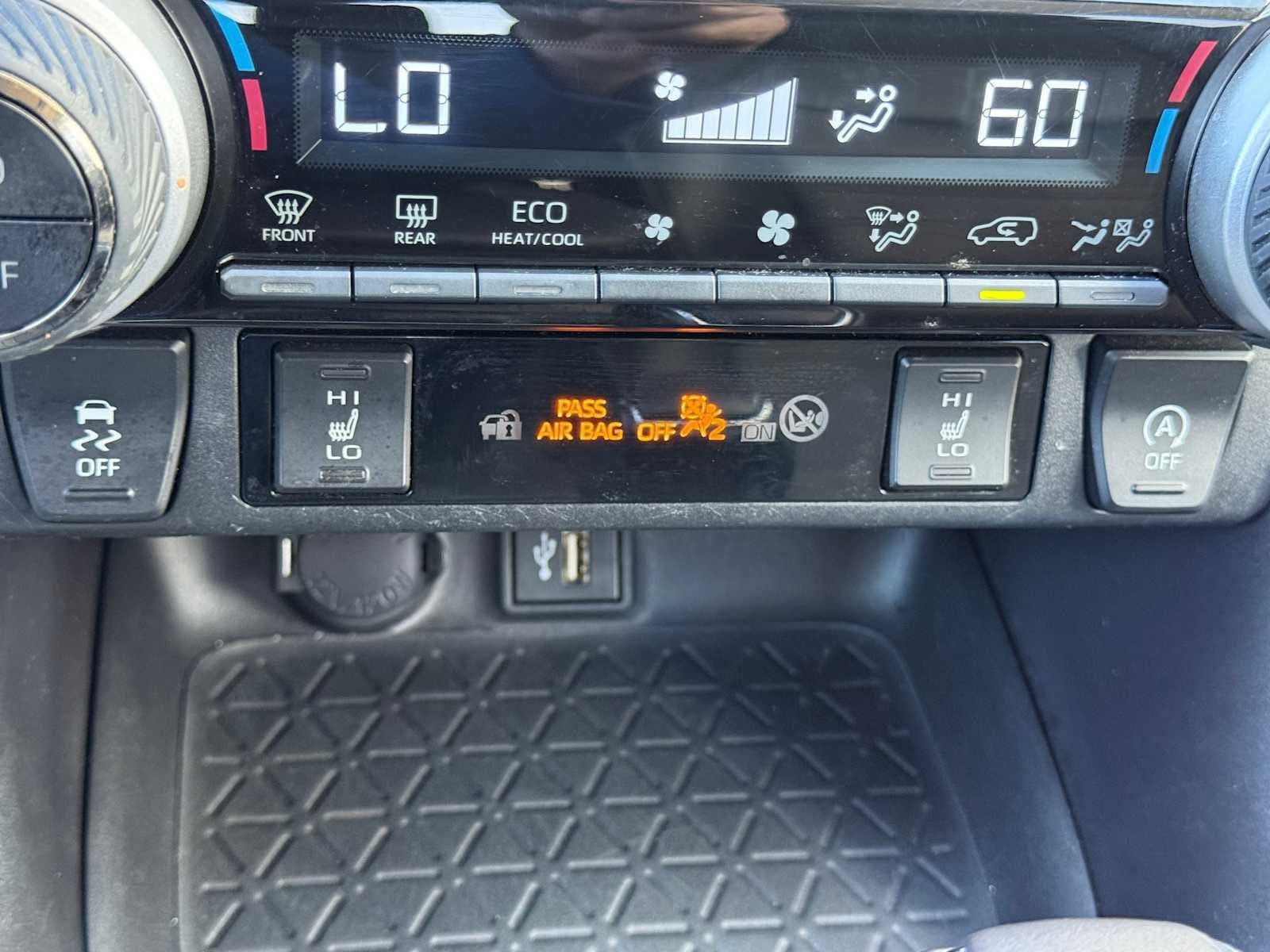 Certified 2023 Toyota RAV4 XLE Premium AWD/4WD image 28