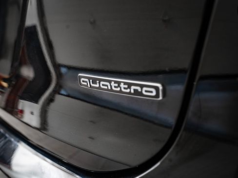 Used 2022 Audi Q4 e-tron Premium w/ Convenience Package image 9