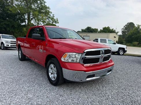Used 2019 RAM 1500 Classic SLT RWD image 4