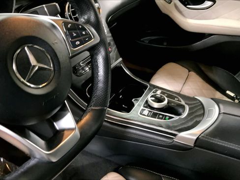 Used 2019 Mercedes-Benz GLC 300 4MATIC Coupe image 16