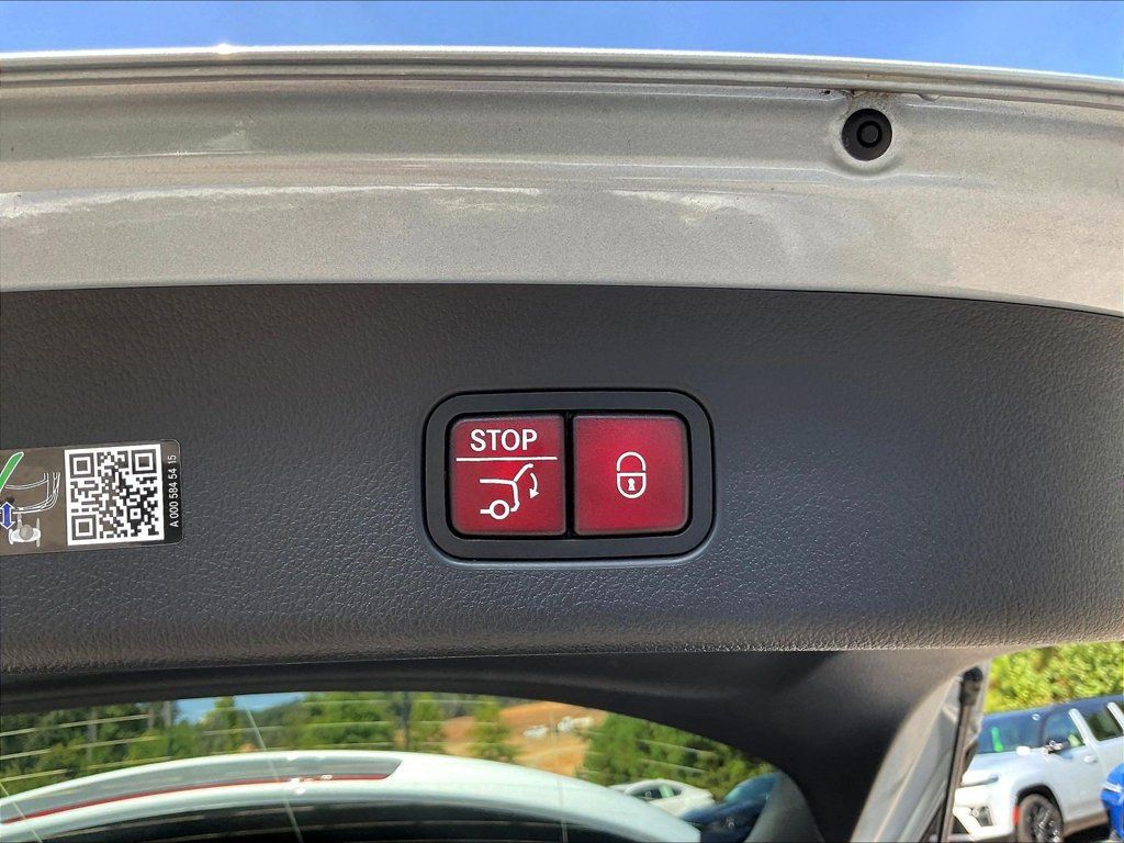Used 2026 Mercedes-Benz GLC 300 image 36