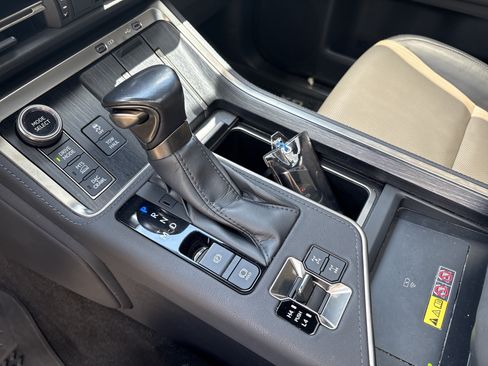 Used 2024 Lexus GX 550 AWD/4WD image 35